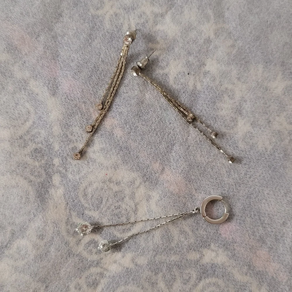 Earring bundle: peirced set/cartilage cuff, silver tone and white stone